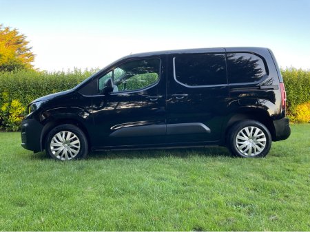 2019 Peugeot Partner PROFESSIONAL L1 BHDI €13,950 thumbnail