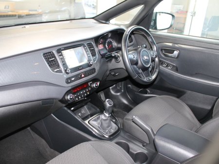 2017 Kia Carens 7 Seater EX 5DR €13,999 thumbnail