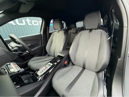 2024 Peugeot 2008 ALLURE - ELECTRIC - AUTO - 12M WARRANTY - CAR: 1601 thumbnail