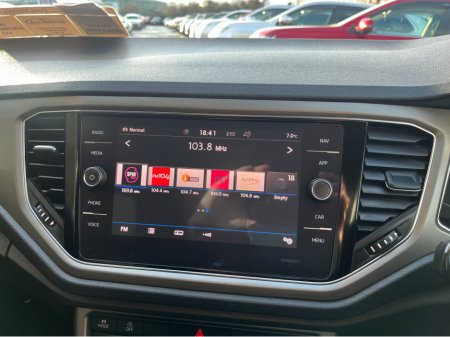 2021 Volkswagen T-Roc STYLE AUTOMATIC 2.0 DIESEL //LOW MILES//KEYLESS ENTRY//REVERSE CAMERA//ADAPTIVE CRUISE CONTROL//BLIND SPOT WARNING// €25,950 thumbnail