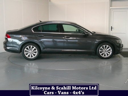 2022 Volkswagen Passat BUSINESS 2.0 TDI MANUAL 6SPEED FWD 150 4DR €27,900 thumbnail