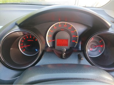 2013 Honda Jazz 1.3 AUTOMATIC NOT HYBRID ONLY 47,209KM 4 NEW TYRES NEW NCT 6 MONTHS ROAD TAX HI SPEC CAR REVERSE CAMERA LARGE TOUCH SCREEN MULTIMEDIA SYSTEM €9,995