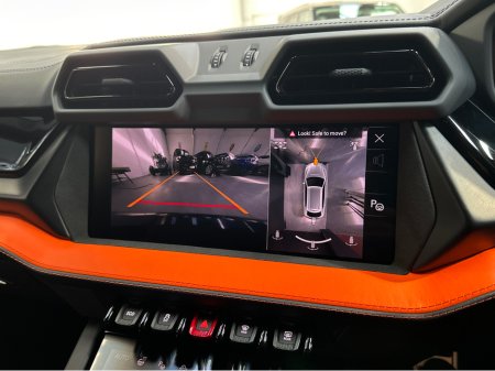 2025 Lamborghini Urus URUS S-E 4X4 V8 TWIN TURBO €359,950 thumbnail