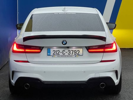 2021 BMW 3 Series 318d M-SPORT COMPETITION 2.0 // LEATHER M-SPORT INTERIOR // NEW 20" M3 ALLOYS // APPLE CARPLAY/ANDROID AUTO €27,900 thumbnail