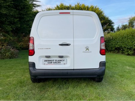 2019 Peugeot Partner ACTIVE PLUS 1.6 BLUEHD BLUEHDI 75 650 €11,750 thumbnail