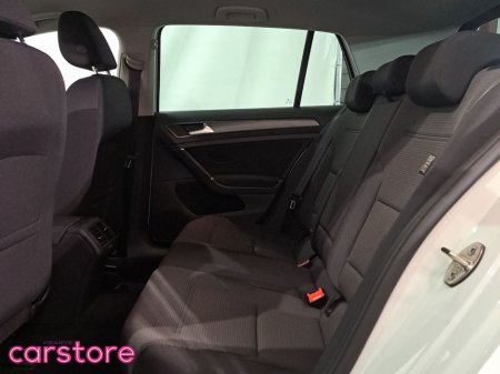 2017 Volkswagen Golf  €17,880 thumbnail