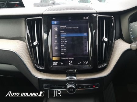 2021 Volvo XC60 B4 2.0D Inscription - Pan Roof, Heated Seats, Heated Steering Wheel, Side Steps, Diamond Turned Alloy Wheels thumbnail