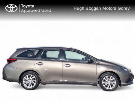 2018 Toyota Auris AURIS HYBRID LUNA T/SP €16,950