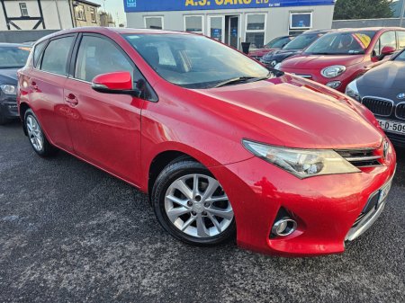 2014 Toyota Auris 1.4 D-4D ICON 5DR €7,995