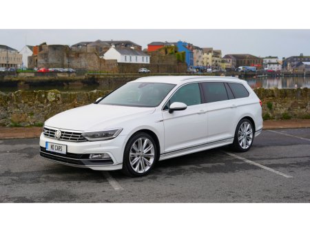 2016 Volkswagen Passat  €17,950 thumbnail