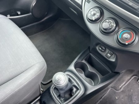 2015 Toyota Yaris YARIS 1.0 5DR TERRA MC €9,950 thumbnail