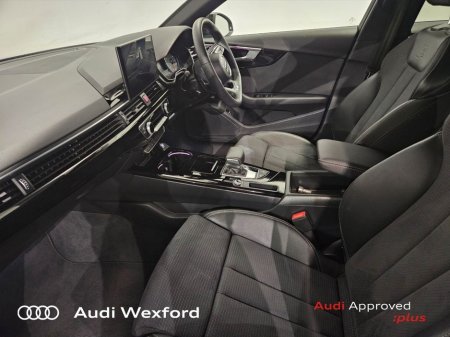 2024 Audi A4 35 TDI 163HP S Tronic S line *Competition* €46,475 thumbnail