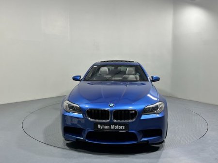 2013 BMW M5 V8 4.4 €39,900
