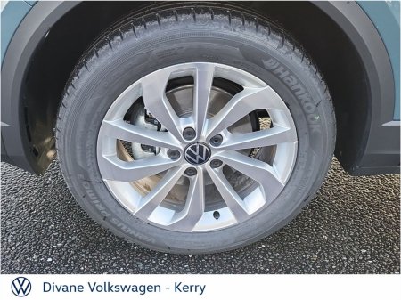 2026 Volkswagen T-Roc STYLE 75 PLUS 2.0TDI 116BHP €42,800 thumbnail