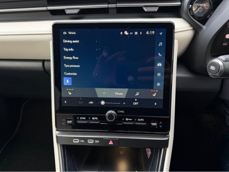 2025 Lexus LBX ***SOLD***PREMIUM SPECIFICATION//BEIGE LEATHER//IMMACULATE//HYBRID//SIMI AND AA DEALER thumbnail