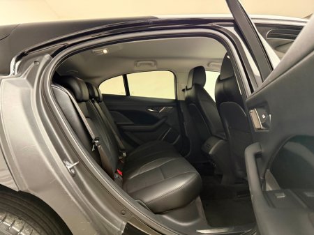 2020 Jaguar I-Pace EV400 S 400HP €24,990 thumbnail