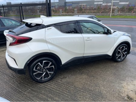 2018 Toyota C-HR 1.8 HYBRID AUTO LOW KM HIGH SPEC €19,450 thumbnail