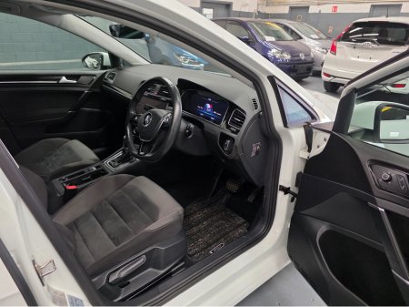 2017 Volkswagen Golf Highline 1.4 TSI DSG €18,250 thumbnail