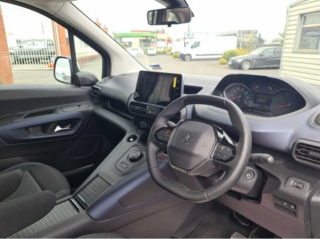 2026 Peugeot Rifter Horizon thumbnail