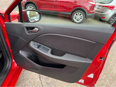 2022 Renault Clio DYNAMIQUE EDITION 1.0 PETROL €14,950 thumbnail