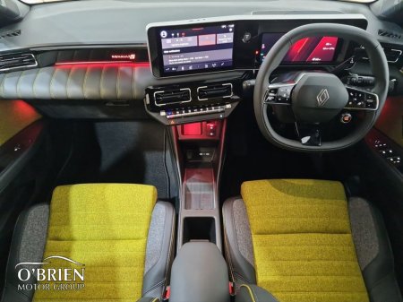 2025 Renault 5 52KW 150hp Iconic €32,900