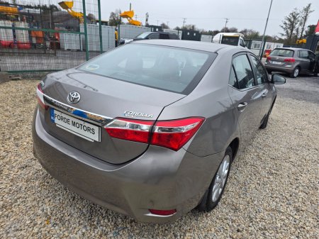 2016 Toyota Corolla D-4D 90 (1.4) Luna €10,950