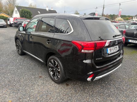 2016 Mitsubishi Outlander PHEV 2.0L MIVEC 4WD 5-Seater Instyle €12,995 thumbnail