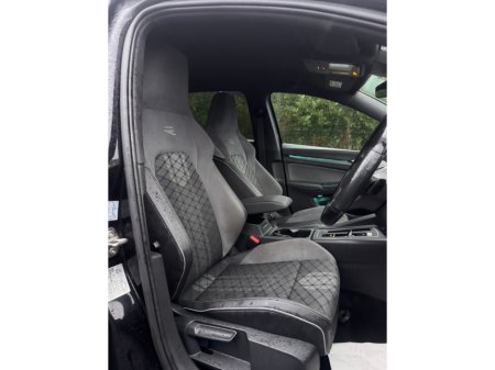 2020 Volkswagen Golf  €29,950 thumbnail