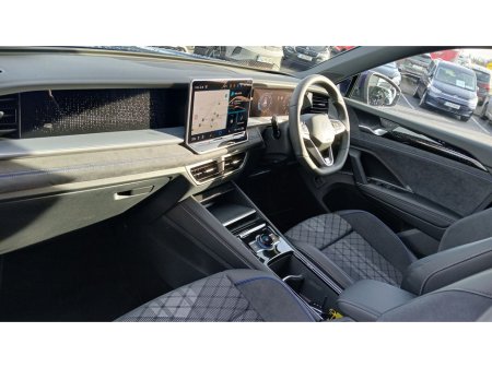 2025 Volkswagen Tayron R-LINE 75 2.0 TDI 150HP *7 SEATER, SUNROOF, AUTOMATIC, PARK ASSIST* €67,995