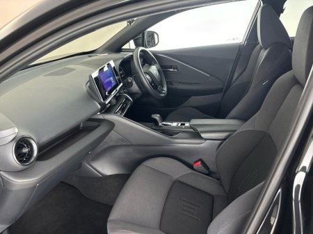 2025 Toyota C-HR HYBRID SPORT €37,950 thumbnail