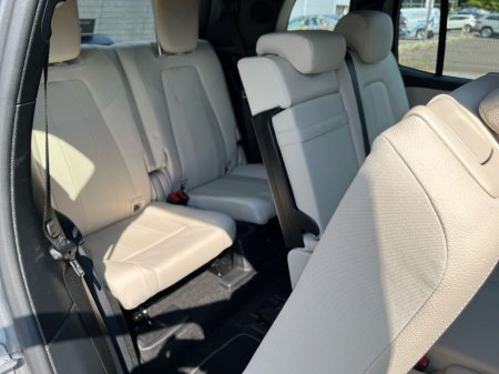 2025 Mercedes-Benz GLB 200d Progressive Line 7 Seater SUV *Saving €11,794 from New* €59,950 thumbnail