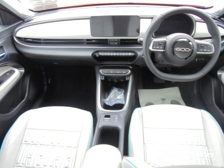 2026 Fiat 600 LA PRIMA HYBRID 1.2 100BHP €34,999