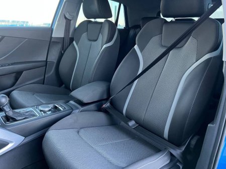 2017 Audi Q2 SPORT 1.0 TFSI // LOW MILEAGE // HEATED SEATS // DIGITAL CLUSTER // APPLE CARPLAY/ANDROID AUTO €18,950 thumbnail