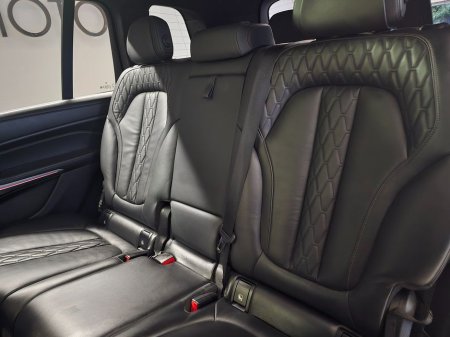 2020 BMW X7 M50D 400BHP QUAD TURBO 7 SEATS €99,950 thumbnail