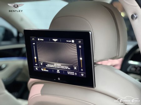 2023 Bentley Flying Spur AZURE €209,950 thumbnail