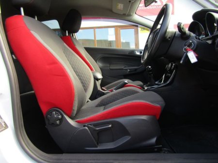 2016 Ford Fiesta Zetec-s 1.0 125PS S/s5spd 3DR €10,950 thumbnail