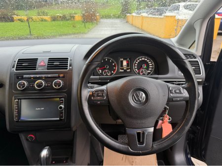 2015 Volkswagen Touran 1.4TSI HIGHLINE AUTOMATIC DBA-1TCTH €14,950 thumbnail