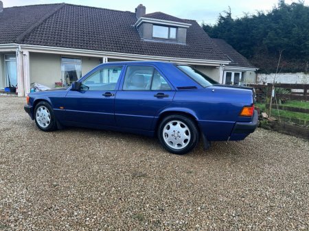 1993 Mercedes-Benz Other E 4DR A €10,950 thumbnail