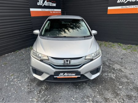 2014 Honda Fit 1.5 HYBRID AUTO €8,995