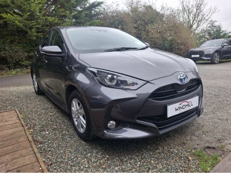 2022 Toyota Yaris HYBRID LUNA AUTO 4DR €15,950