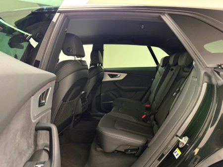 2024 Audi Q8 55 TFSI E S LINE 375HP QUATTRO €87,990 thumbnail