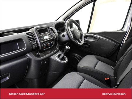 2021 Nissan NV300 LWB 120 XE - PRICE EXCLUDES VAT - €14,600 + VAT = €17,958 €14,600