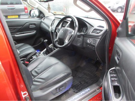 2021 Mitsubishi L200 2.3 DID BARBARIAN €26,829 thumbnail