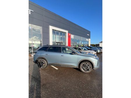 2025 Peugeot 5008 1.2 MHEV 145bhp E-DCS6 Allure €48,950 thumbnail