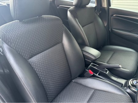 2016 Honda Fit 1.5 HYBRID AUTO €9,995 thumbnail