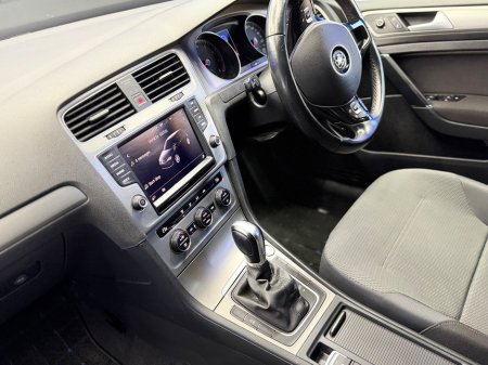 2015 Volkswagen Golf 1.2 TSI 110 bhp DSG Comfortline €12,999 thumbnail