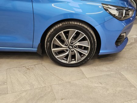 2019 Hyundai i30 1.0 T-GDI Fastback €13,950