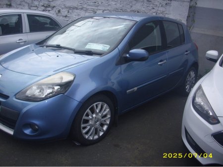 2011 Renault Clio III 1.5 DCI 90 TOMTOM 4DR €3,250