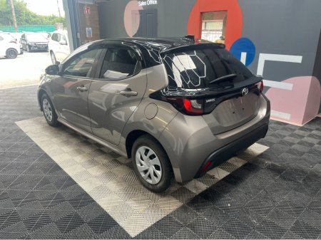2021 Toyota Yaris YARIS AUTOMATIC 1.0 PETROL / 33K KMS / AUTOMATIC / REVRSE CAMERA & MORE €17,950