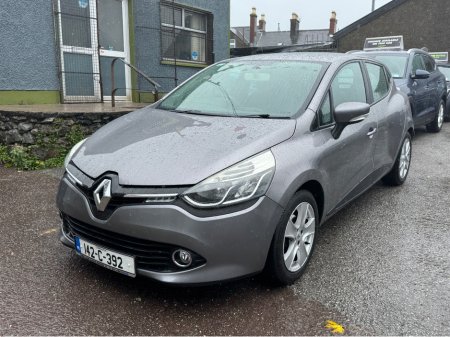 2014 Renault Clio Ideal starter car €8,200